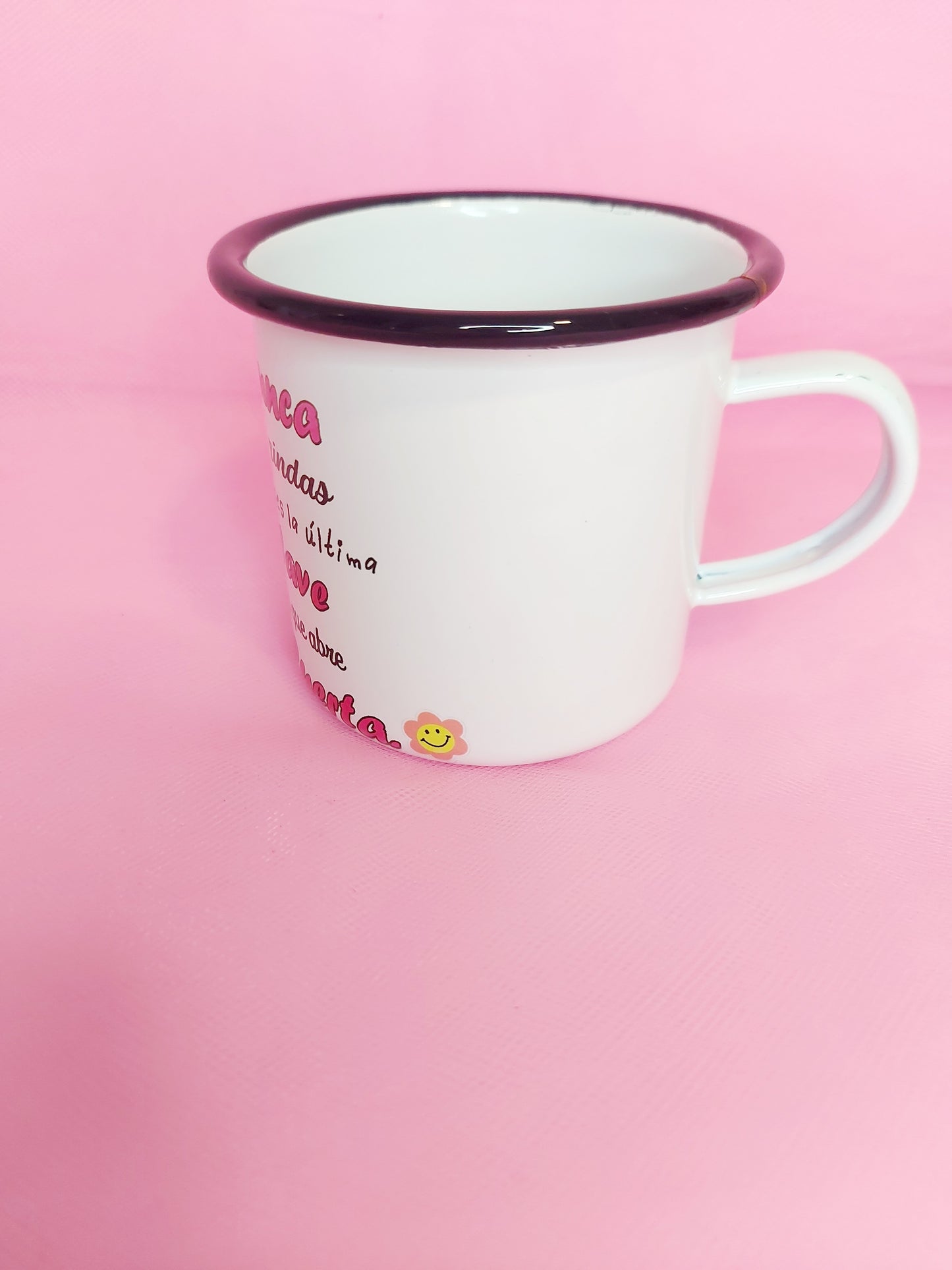 Taza Vintage "Nunca te rindas..."