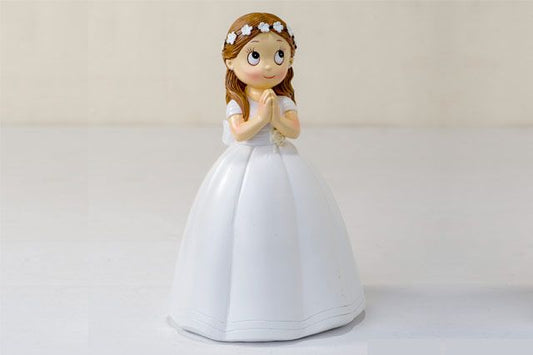 Figura tarta Comunión niña rezando